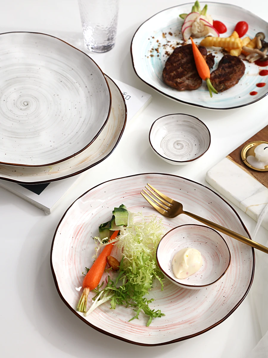 Керамическая тарелка с ручной росписью пластина неправильной формы для еды