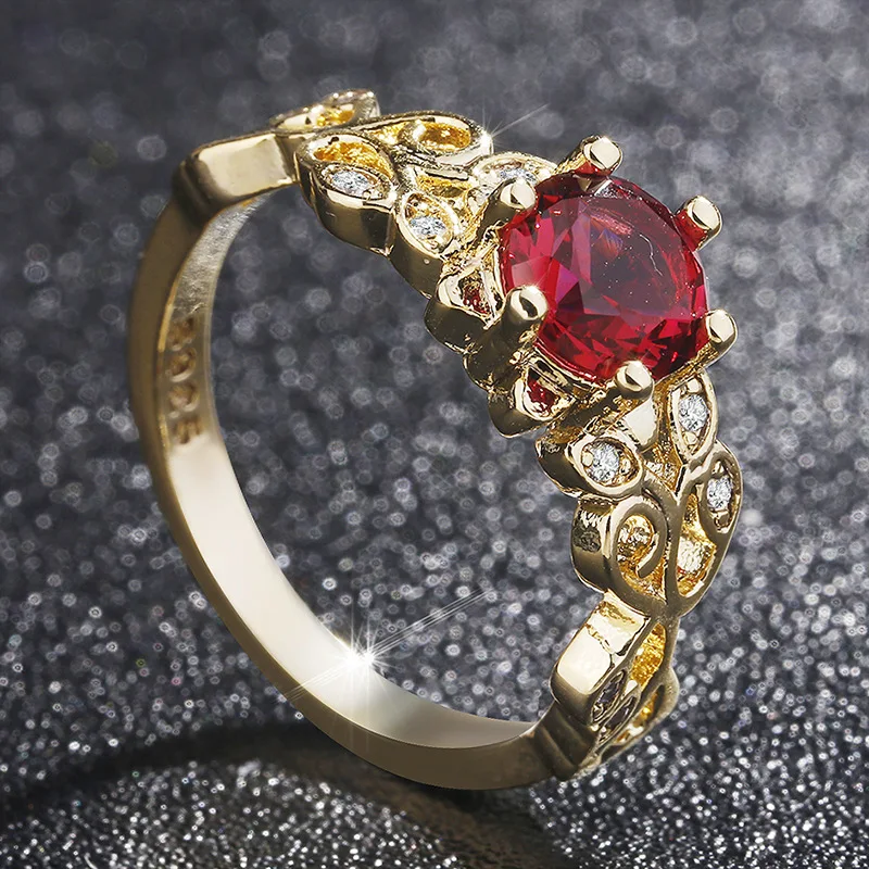 Золотое классическое высококачественное кольцо с рубином и цирконом