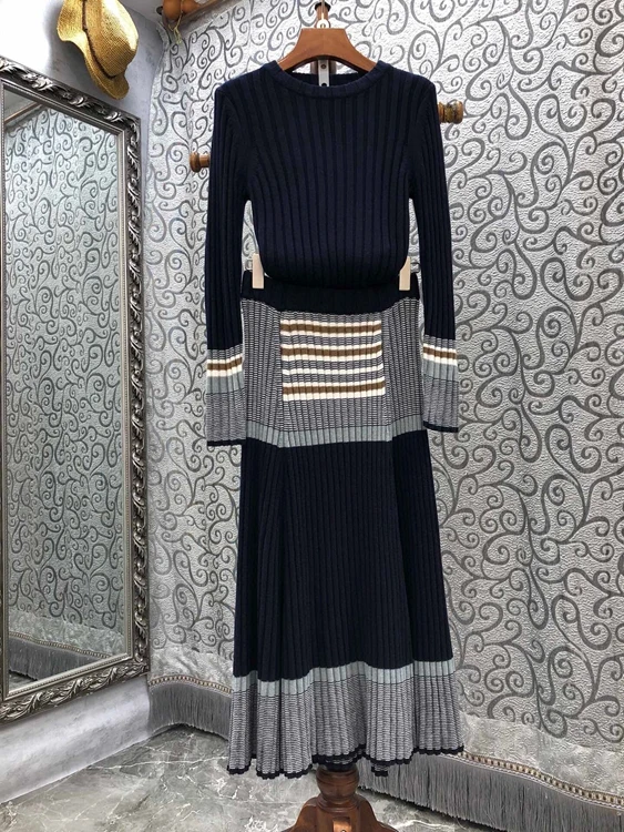 

2021 new women fashion sweet knitted top + long skirt suit 1008