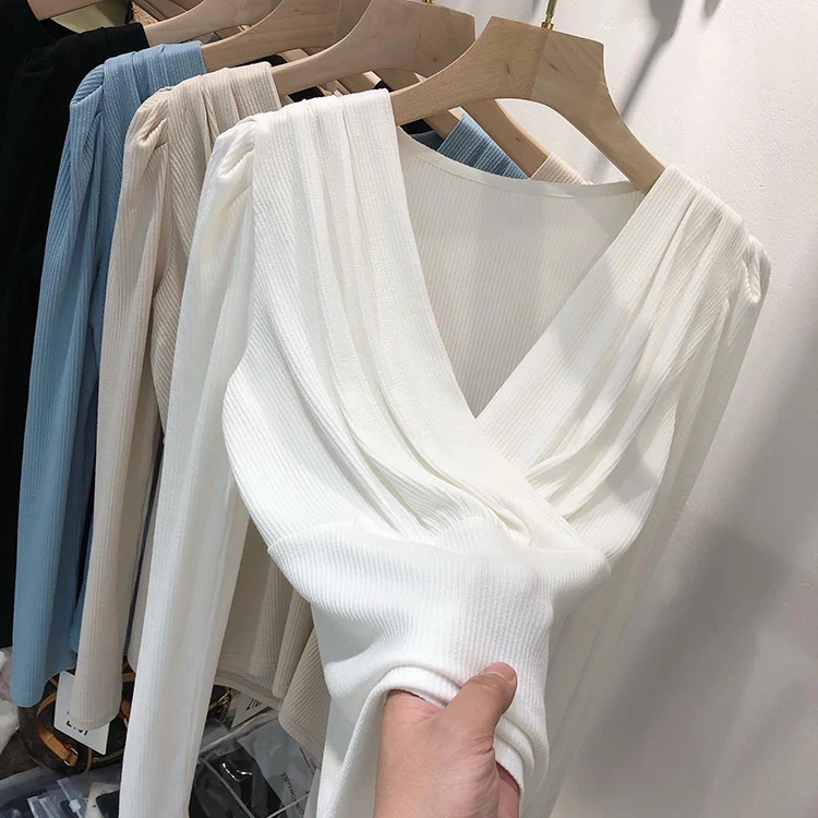 Дизайнерская трикотажная женская футболка с V образным вырезом весна лето