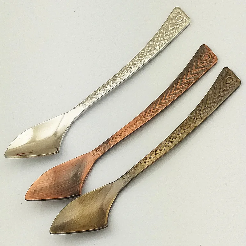 

1PCS 2022 New Western Tableware Stainless Steel Bread Butter Spoon Half Bowl Shape Peacock Tail Retro Coffee Spoon Cutlery Set