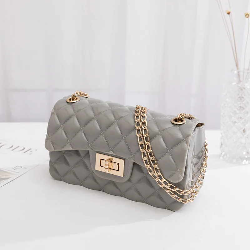 Маленькая сумка мессенджер простая Корейская на цепочке повседневная одно плечо