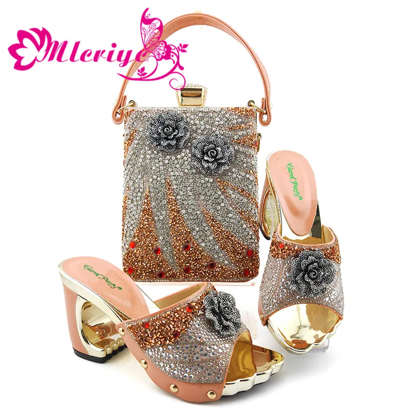 Высококачественные итальянские женские туфли и сумка персикового цвета в