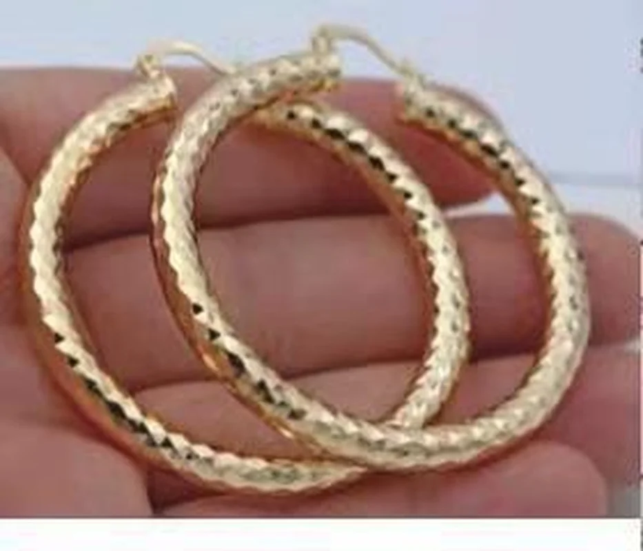 

Classic fashion new big circle wave FASHION EARRINGS Metal exaggerated Big Circle Earrings