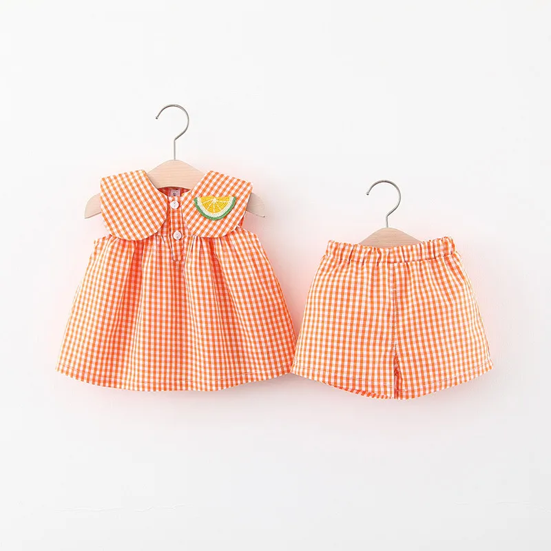 

Новинка 2020, детская одежда, модный костюм для девочек, летний комплект из двух предметов с клетчатыми шортами и кукольным воротником для мла...