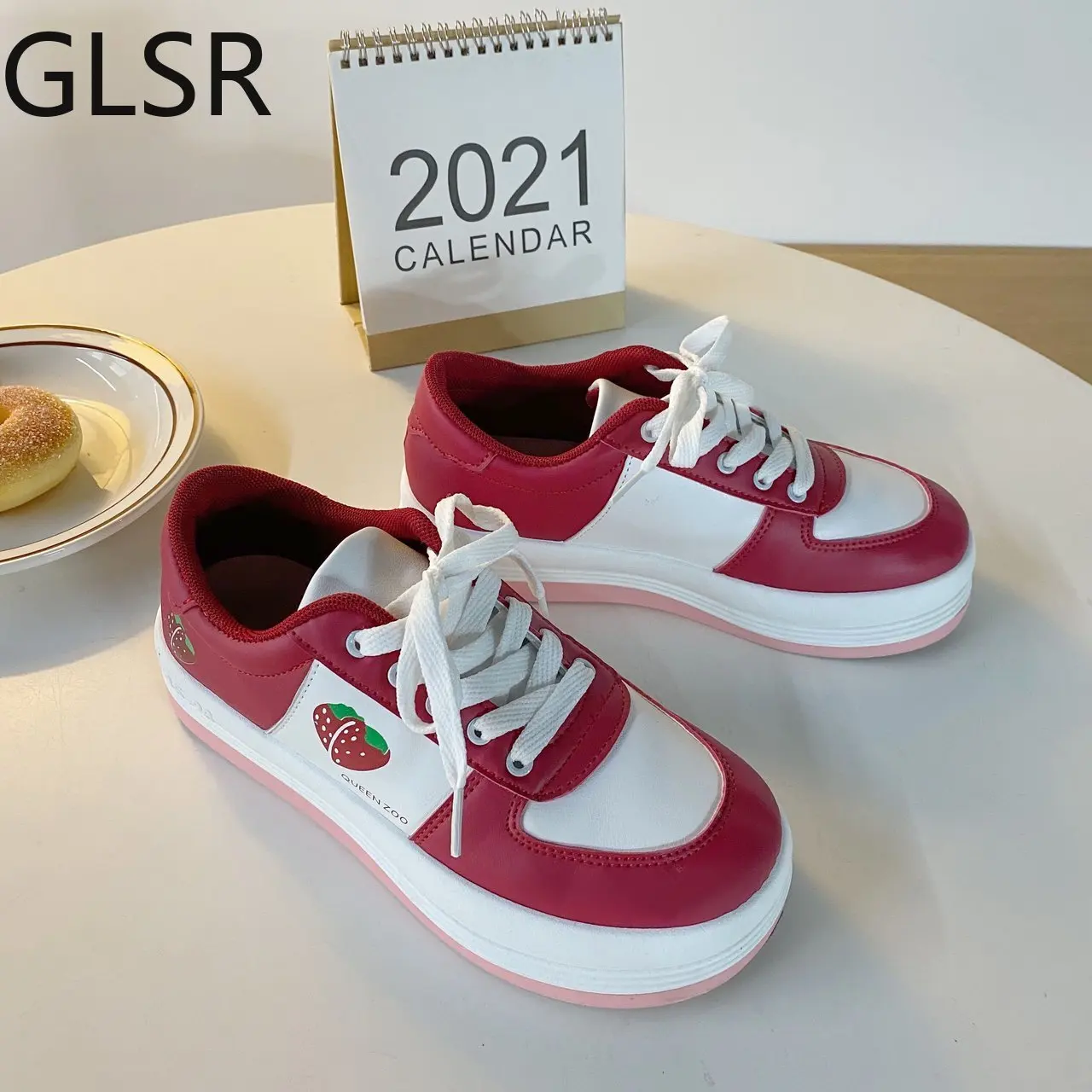 

Soft Candy Girls Rainbow Heart Kawaii Casual Shoes College Style Lolita Sports Lolita Shoes Female Women's Sneakers Harajuku