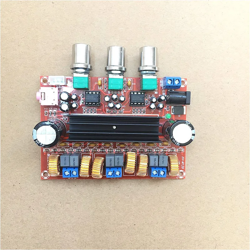 

XH-M139 old 2.1 channel digital power amplifier board 12V-24V wide voltage TPA3116D2 2*50W+100W