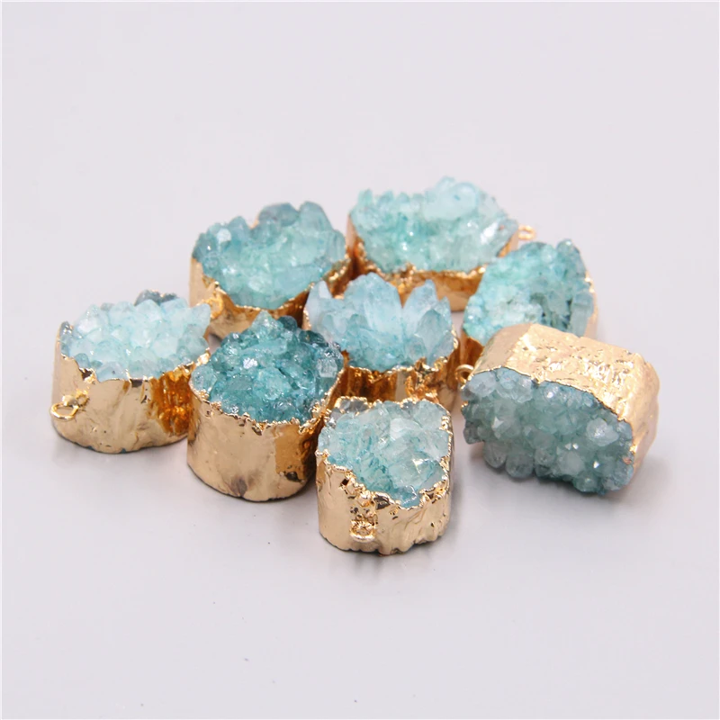 Подвеска из кварца с натуральным голубым кристаллом Очаровательное ожерелье