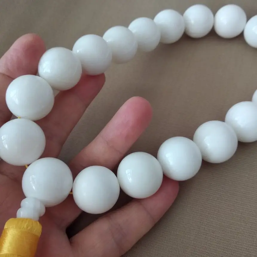 Браслет-амулет с натуральными морскими бусинами 20 мм | Дом и сад