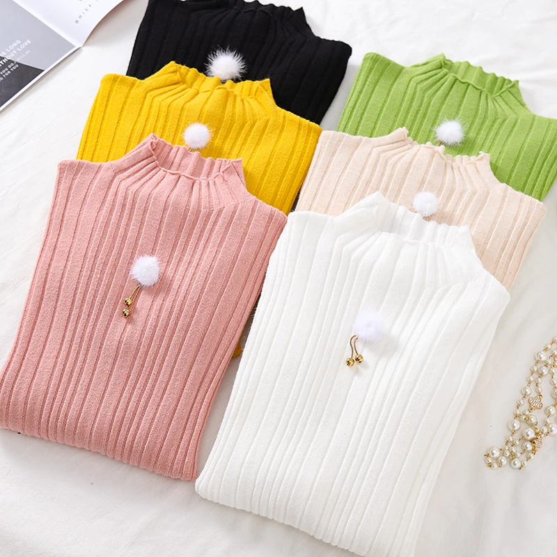 Женский трикотажный свитер черный с круглым вырезом и бусинами Осень-зима 2019 |