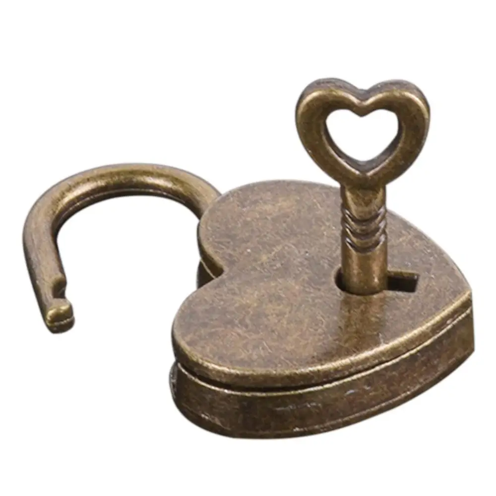 

Vintage Heart Shape Mini Padlock Bag Travel Suitcase Luggage Box Case Key Lock Anti-theft Padlock For Jewelry Box