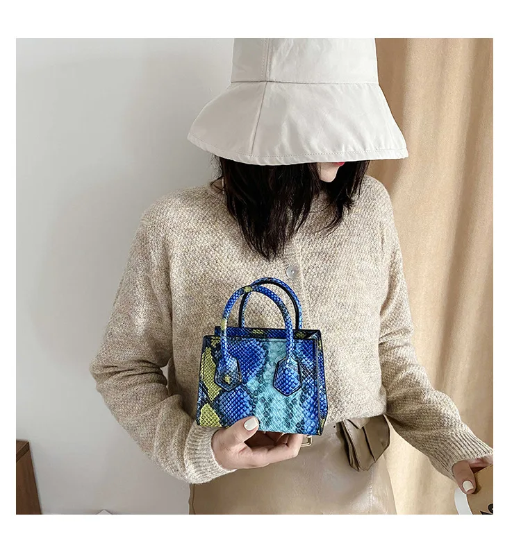 

Fashion Serpentine Mini Handbag Shoulder Bags for Women PU Tote Chain Crossbody Bag Female Daily Phone Makeup Storage Bag Purse
