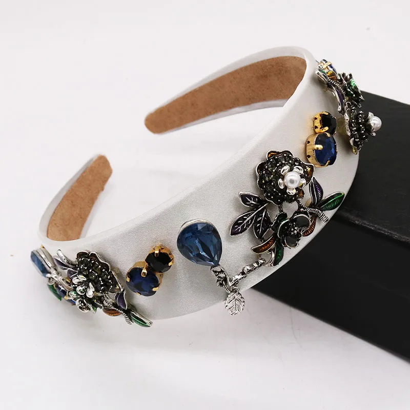 Обруч для волос в стиле барокко металлический украшение с цветами из белой ткани