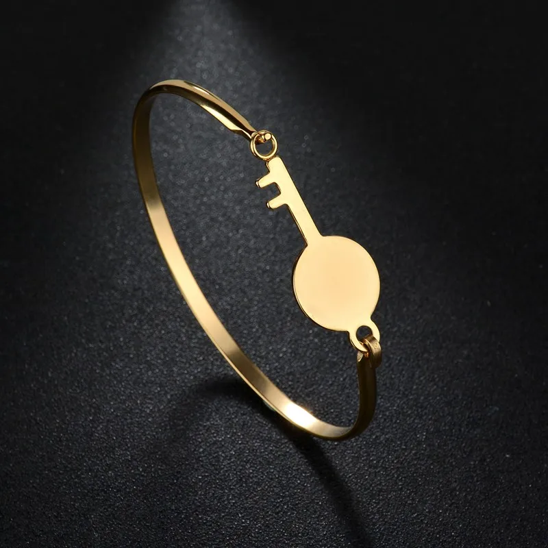 

Simple Charm Stainless Steel Gold Silvery Love Key Bangle Bracelet Spikes Men Wholesale Steampunk Bracelets Bangles For Women