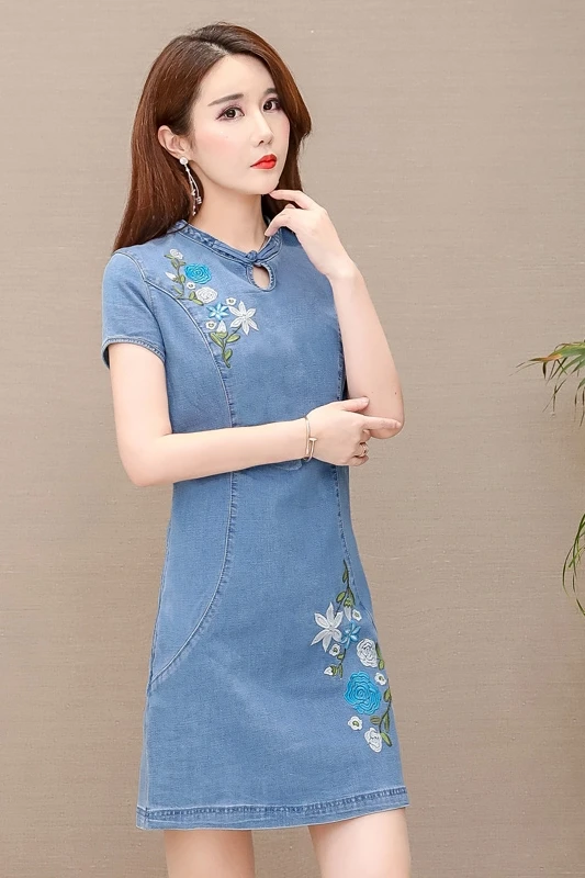 

COIGARSAM National Wind Embroidery Women dress New Summer Cheongsam Vintage Dresses Blue 9186