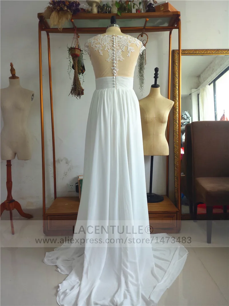 Богемное свадебное платье с рукавами крылышками и разрезом Цветочные пляжные