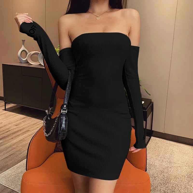 Женское платье футляр с вышивкой и надписью однотонное|Женские платья| |