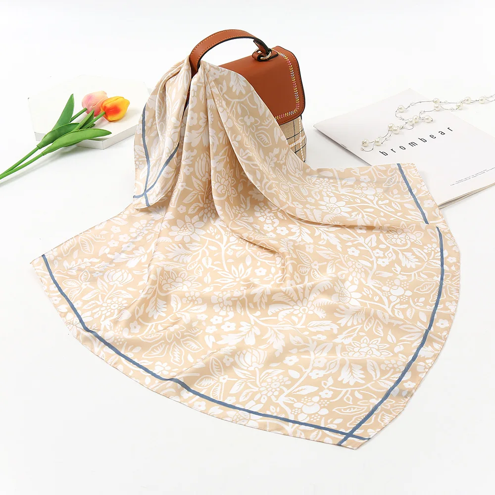 

2021 Design Brand Women Silk Scarf Square Chain Print Head Scarfs Female Satin Hijab Scarves Shawl Wrap Lady Headband Foulard