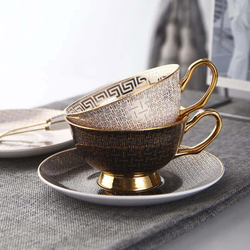 Роскошная Европейская кофейная чашка в комплекте роскошная маленькая Ретро