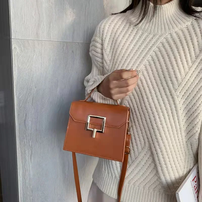 

Женская винтажная маленькая квадратная сумка-тоут, модная высококачественная матовая сумочка на плечо из искусственной кожи, Роскошный ди...