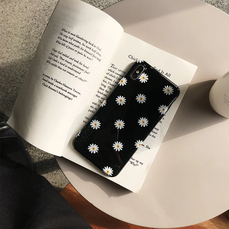 

Suitable for iPhone 12 11 Pro X XR XS Max 7 8 Plus SE 2020 mobile phone case cute cartoon daisy mobile phone case