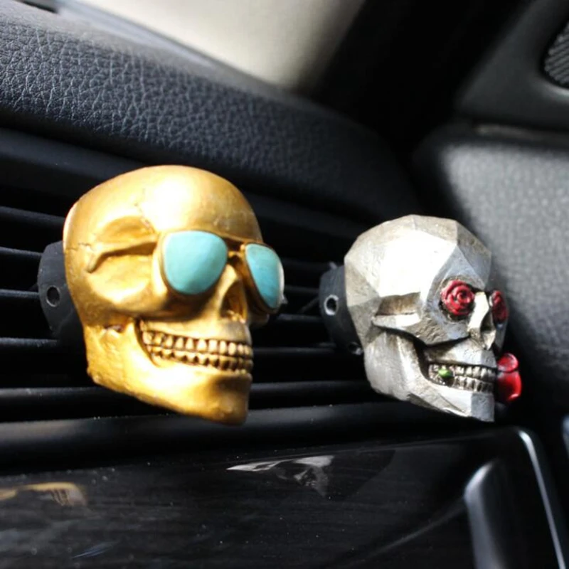

Car aromatherapy ghost head aromatherapy film resin decoration car air outlet car interior supplies creative resin