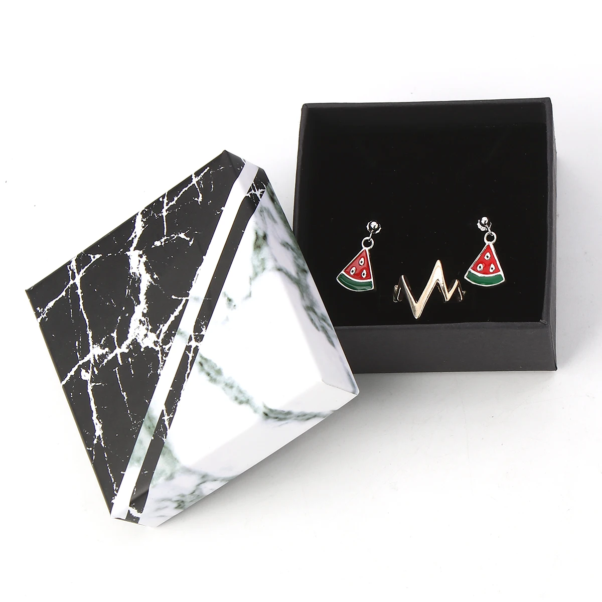 

4 шт., квадратные черно-белые Подарочные коробочки для бижутерии, 93 мм (3 5/8 дюйма) x 93 мм (3 5/8 дюйма)