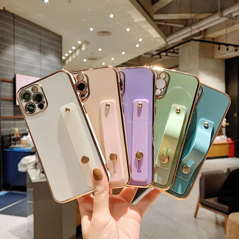 

Qianliyao Luxury Gold Plated Electroplated Case for iPhone 11 12 Mini Pro Max 8 Plus 7 XR XS X SE 2020 With Wrist Silicone Cover