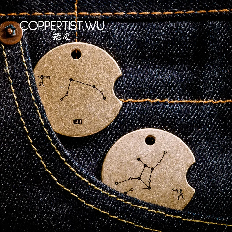 

COPPERTIST.WU Twelve Zodiac Keychain Couple Constellation Gifts Friends Letter Key Chain Handmade Metal Casting Trinket Motel