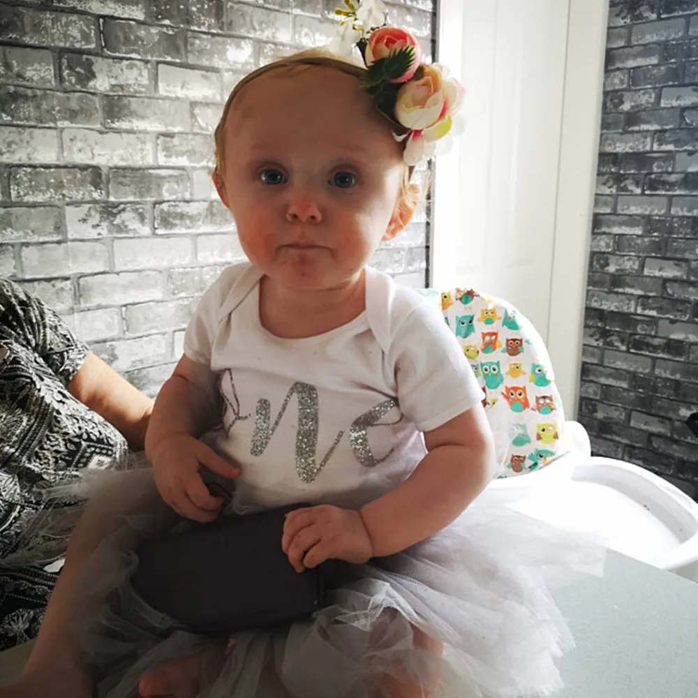 Индивидуальный наряд для вечеринки в честь рождения ребенка девочки серое