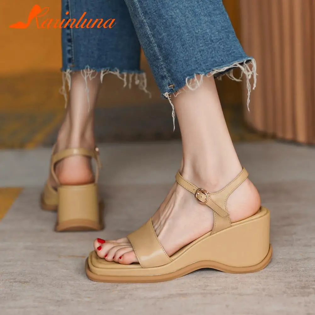 

Женские босоножки на танкетке Karinluna, однотонные босоножки из коровьей кожи с ремешком на щиколотке и пряжкой