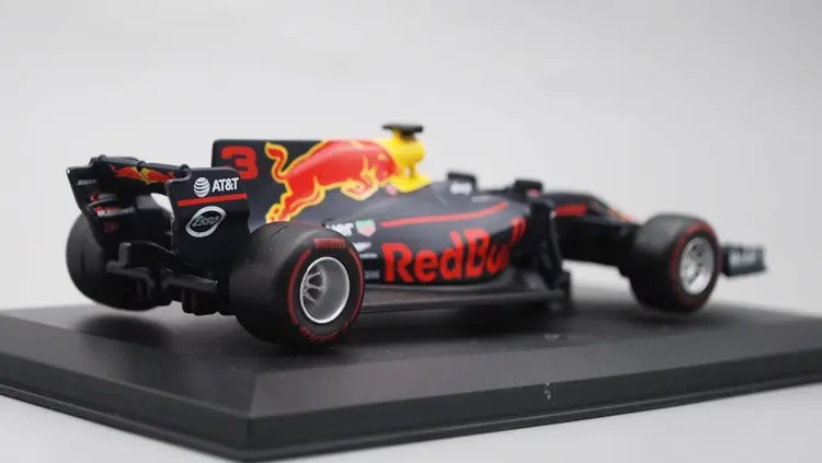 Bburago 1/32 1:32 Red Bull TAG Heuer RB13 No3 Daniel Ricciardo F1 formal 1 автомобиль литой дисплей модель игрушка