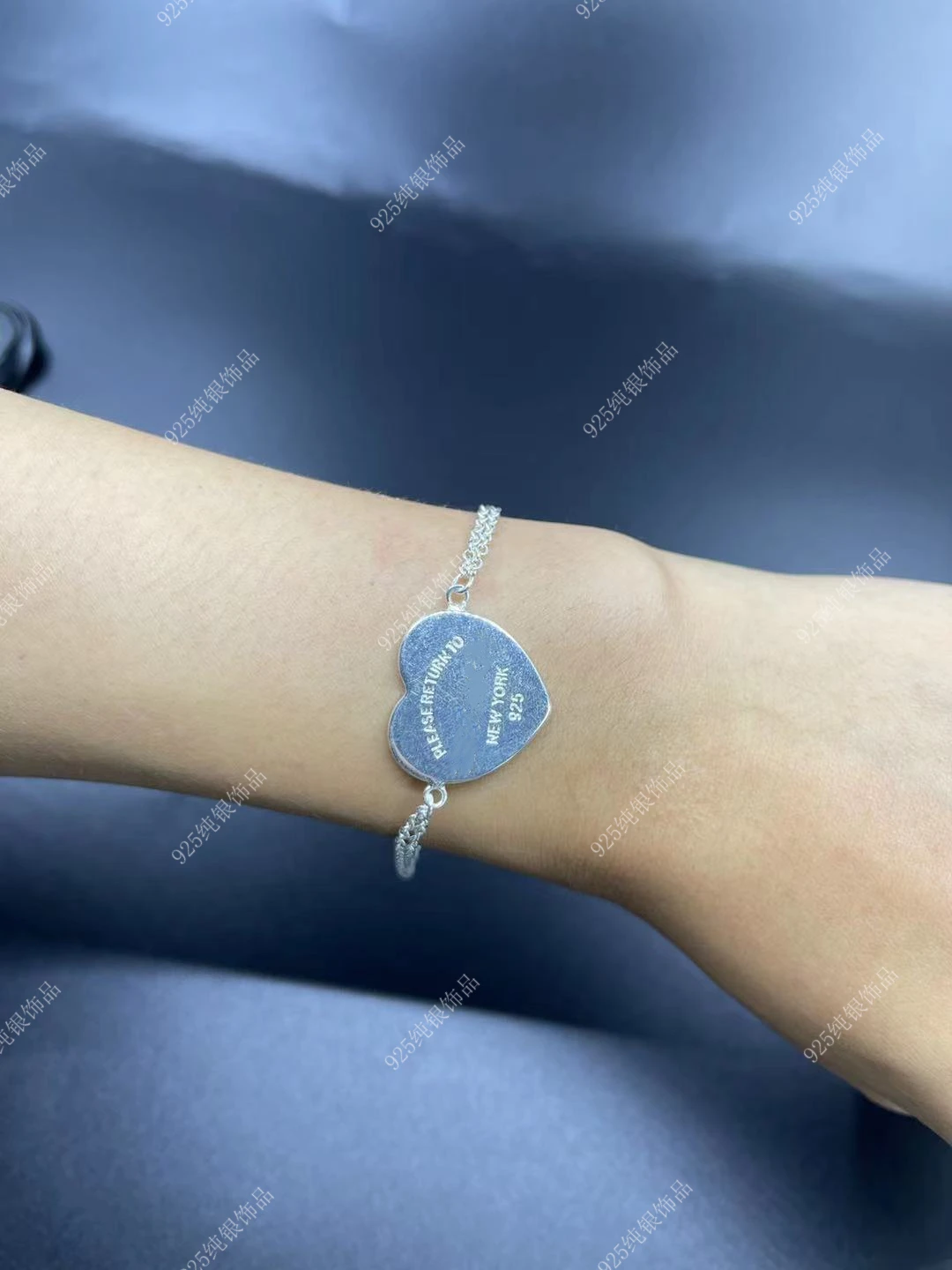 

S925 pure silver men and women the latest classic heart-shaped bracelet holiday gifts