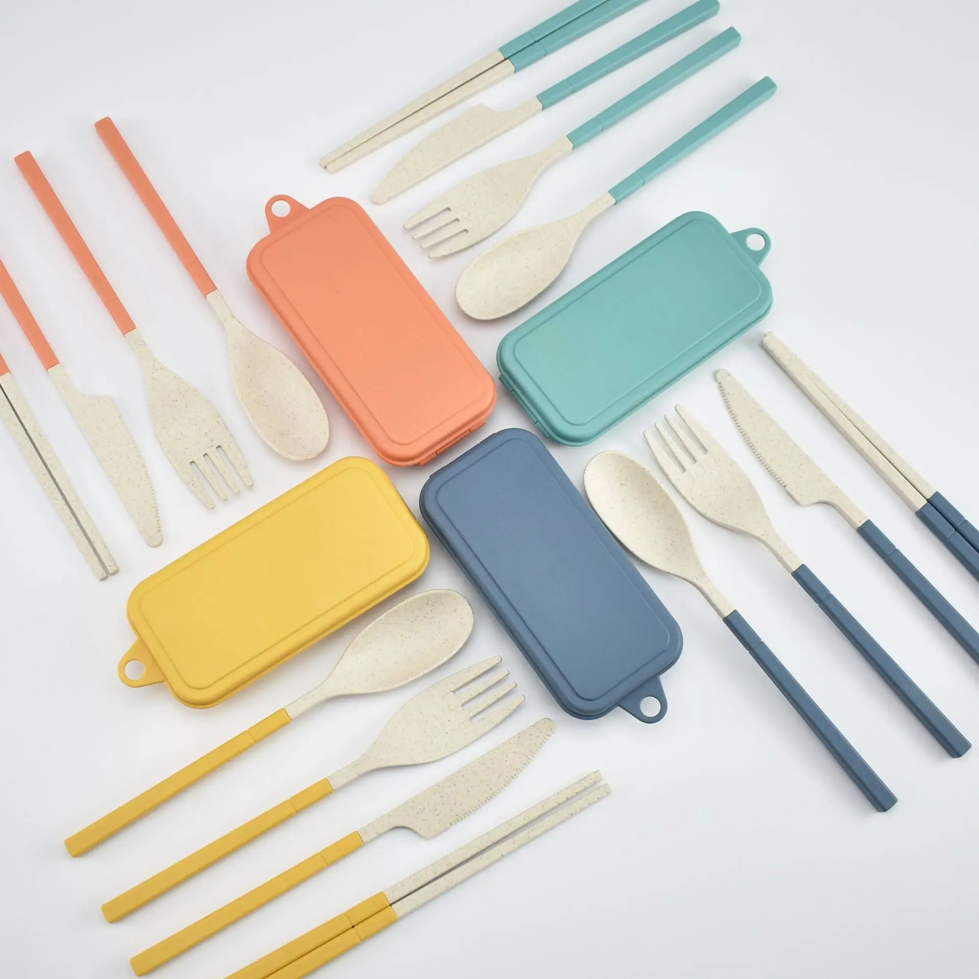 

Outdoor Wheat Straw Folding Cutlery Set Removable Cutlery, Spoon, Chopsticks and Portable Cutlery Set
