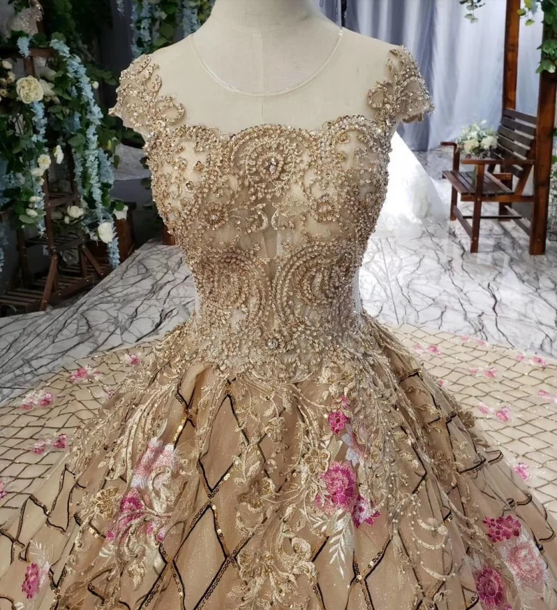 Свадебные платья цвета шампанского в Саудовской Аравии Роскошные блестящие