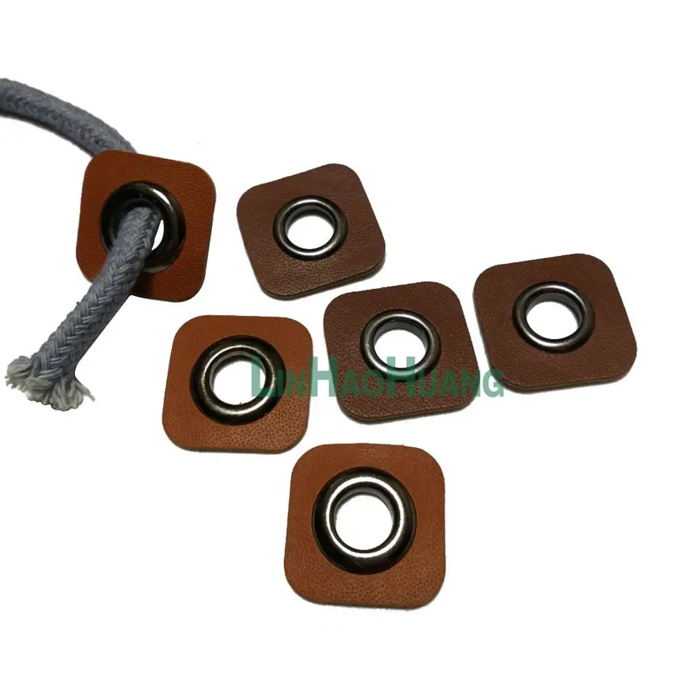 30 шт./лот 22 мм квадратная коричневая искусственная кожа Пришивные значки