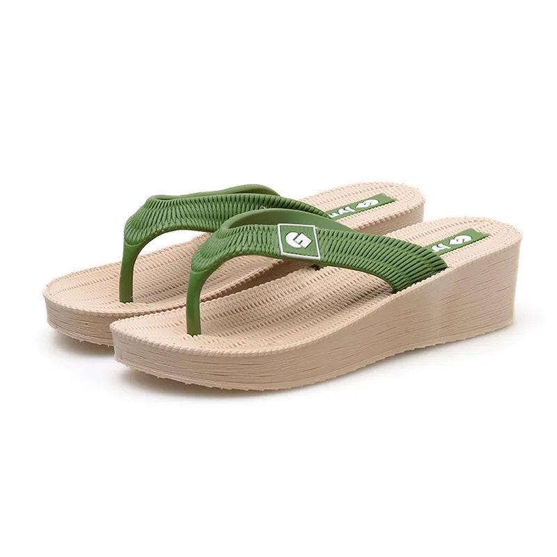 

House Slippers for Women's Flip Flops 2021 Summer Shoes Ladies Designer Slides Platform Rubber Flip Flops Beach Shoes Women Heel