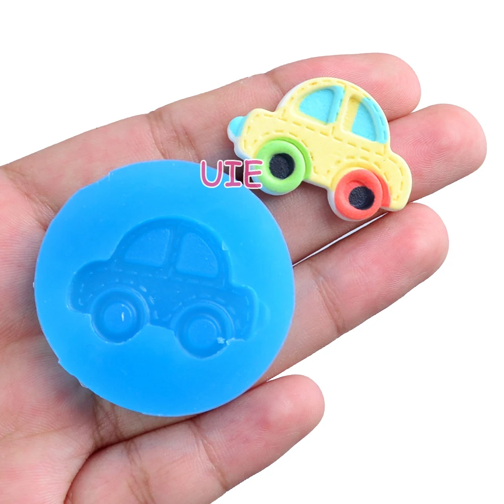 

FYL615 31.1mm X 21.1mm Car Silicone Mold Fondant Cake Decoration Candy Resin Clay Earrings Necklace Craft Soap Candle FOOD SAFE