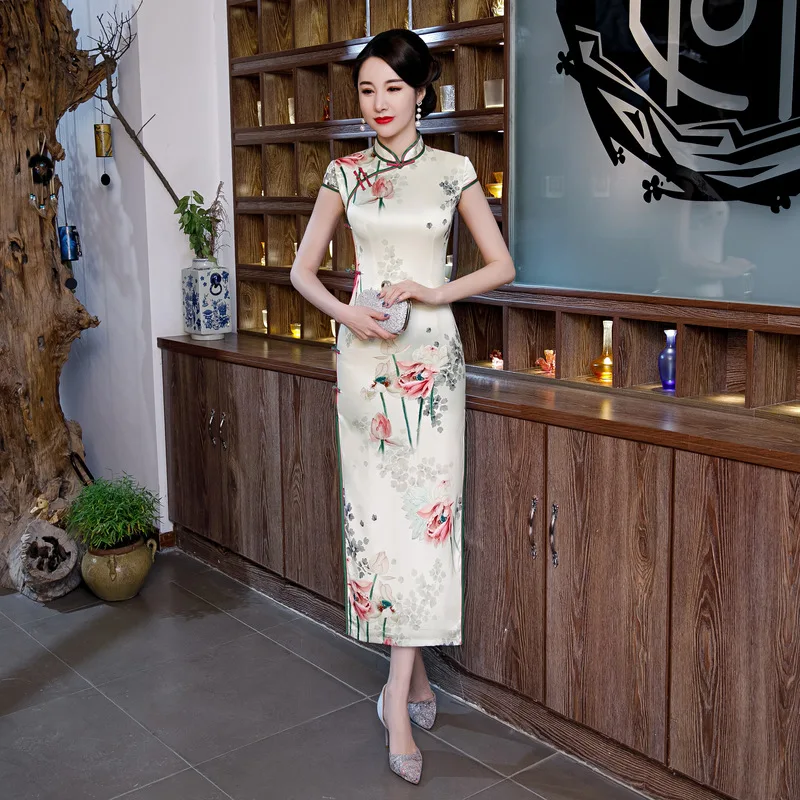 

Lady Cheongsam Long Tight Elegant Floral Dress Chinese Dress Improved Banquet Performance Daily Cheongsam