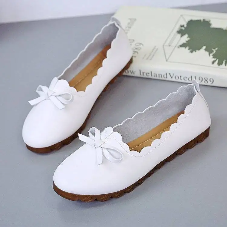 

Summer 2020 Soft Leather Women Loafers Shoes Pedal Pregnant Women Flat Casual Shoes Korean Bow Rubber Slip on Sneakers