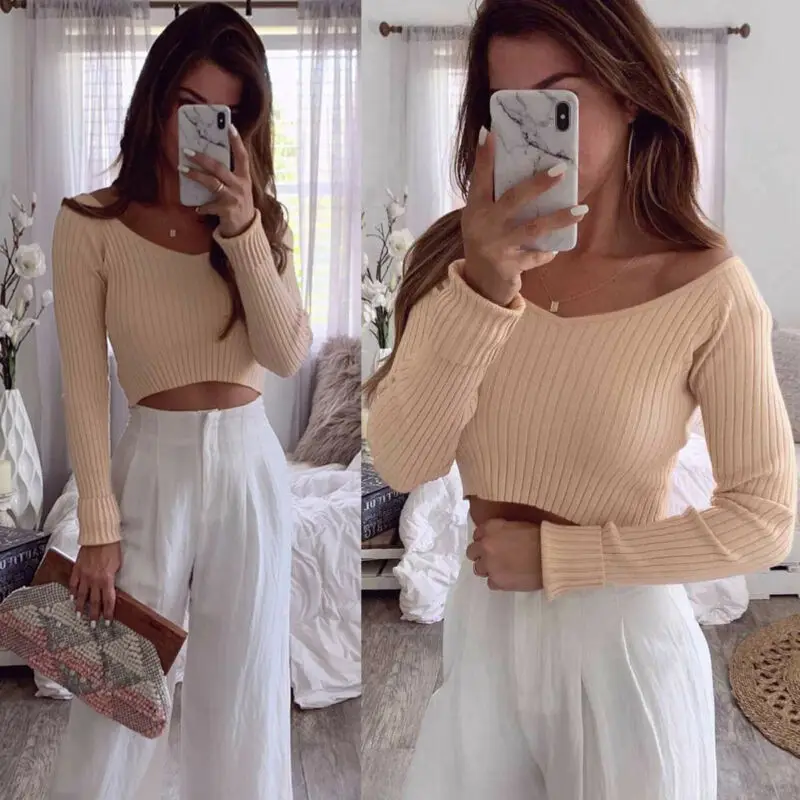 Женский вязаный свитер офисный винтажный пуловер бежевого цвета с v-образным