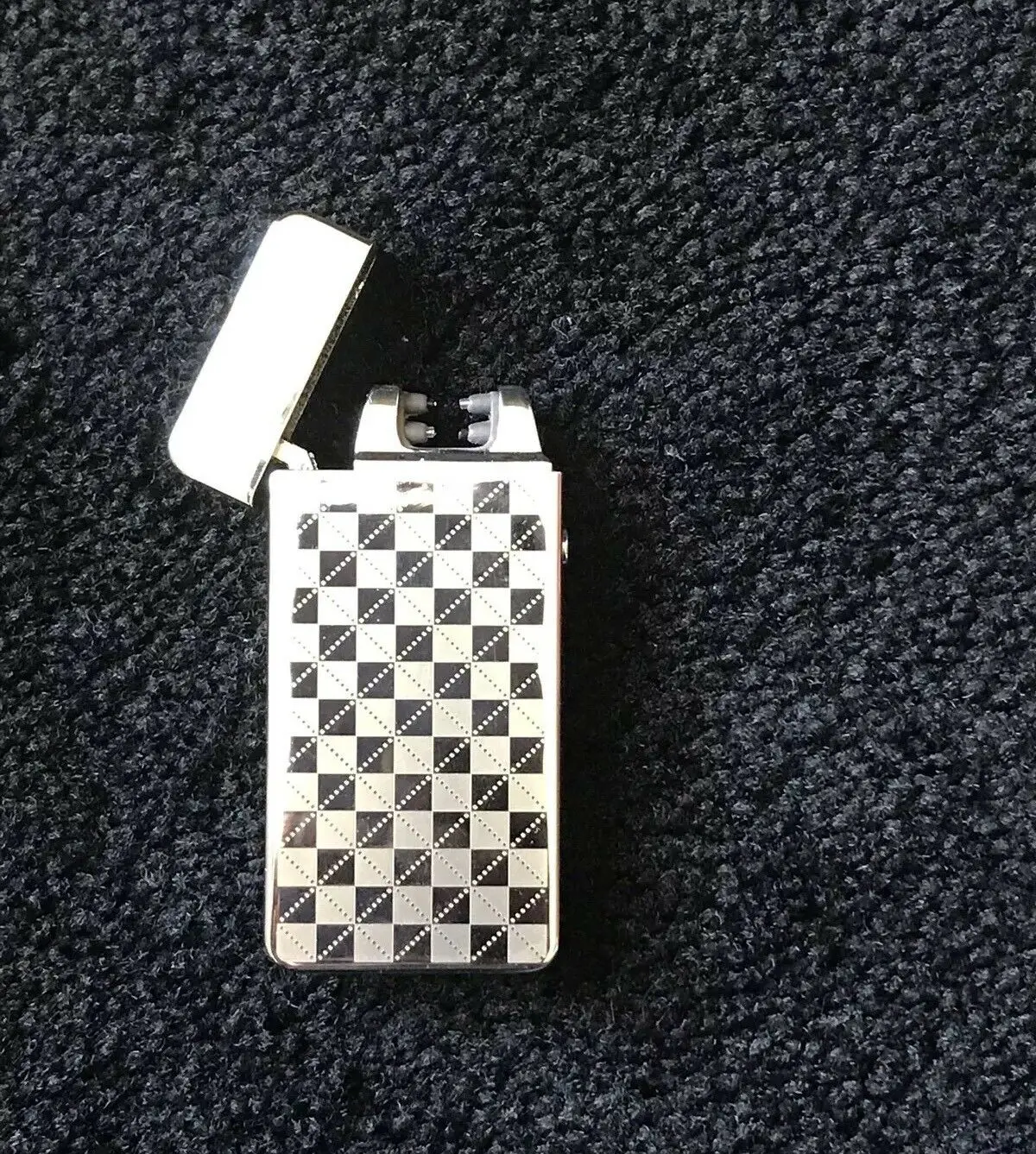 

NEW Heat Dual Arc Rechargeable USB Electric Plasma Pulse Windproof Lighter