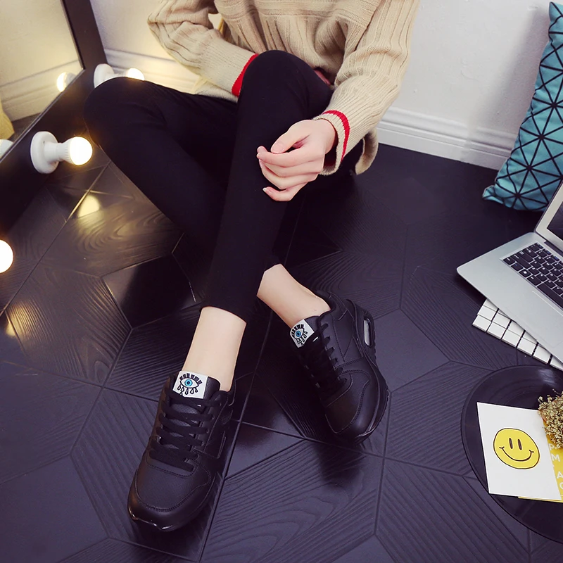 Черные белые женские кроссовки женская обувь для улицы легкие спортивные мягкие