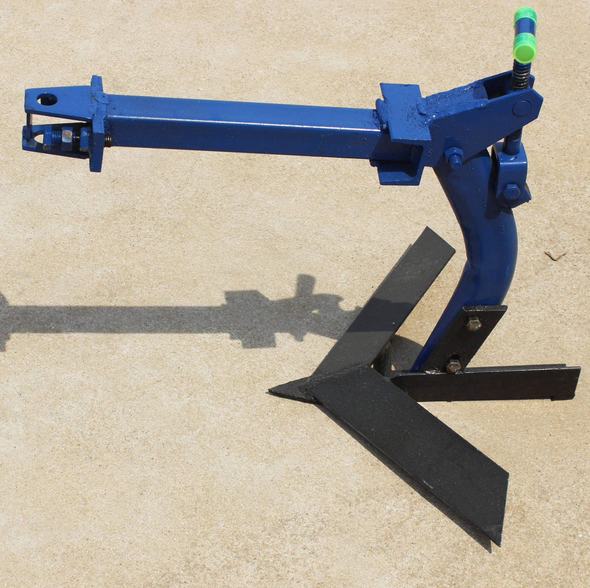 Плуг сельскохозяйственных тракторов поддерживающих ходьбу чеснок и арахиса