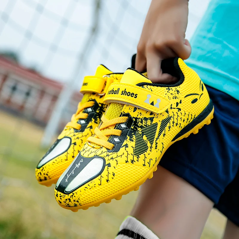 

High-quality football shoes hard court children's football shoes turf football shoes men rubber sneakers men
