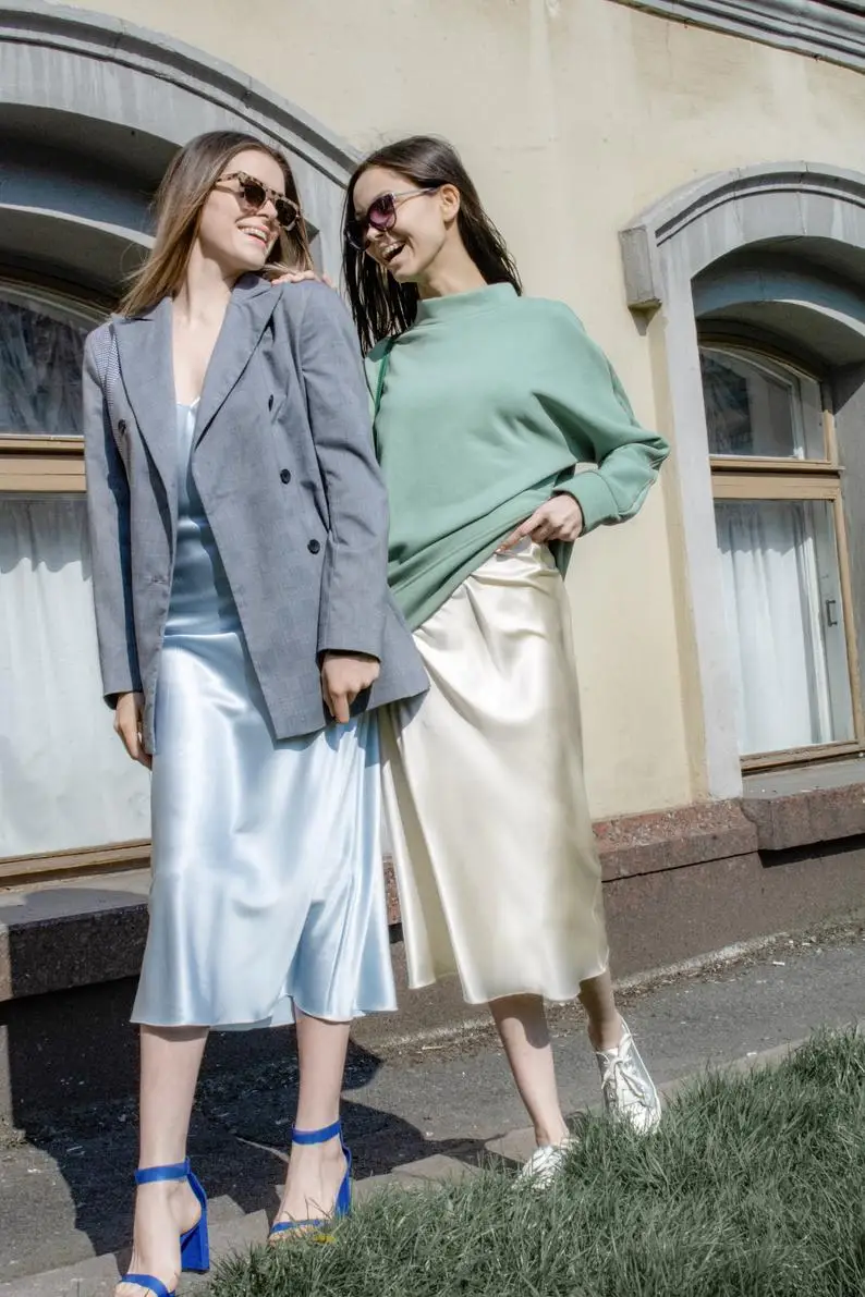 100% атласное шелковое платье комбинация без рукавов с тонкими бретельками и v