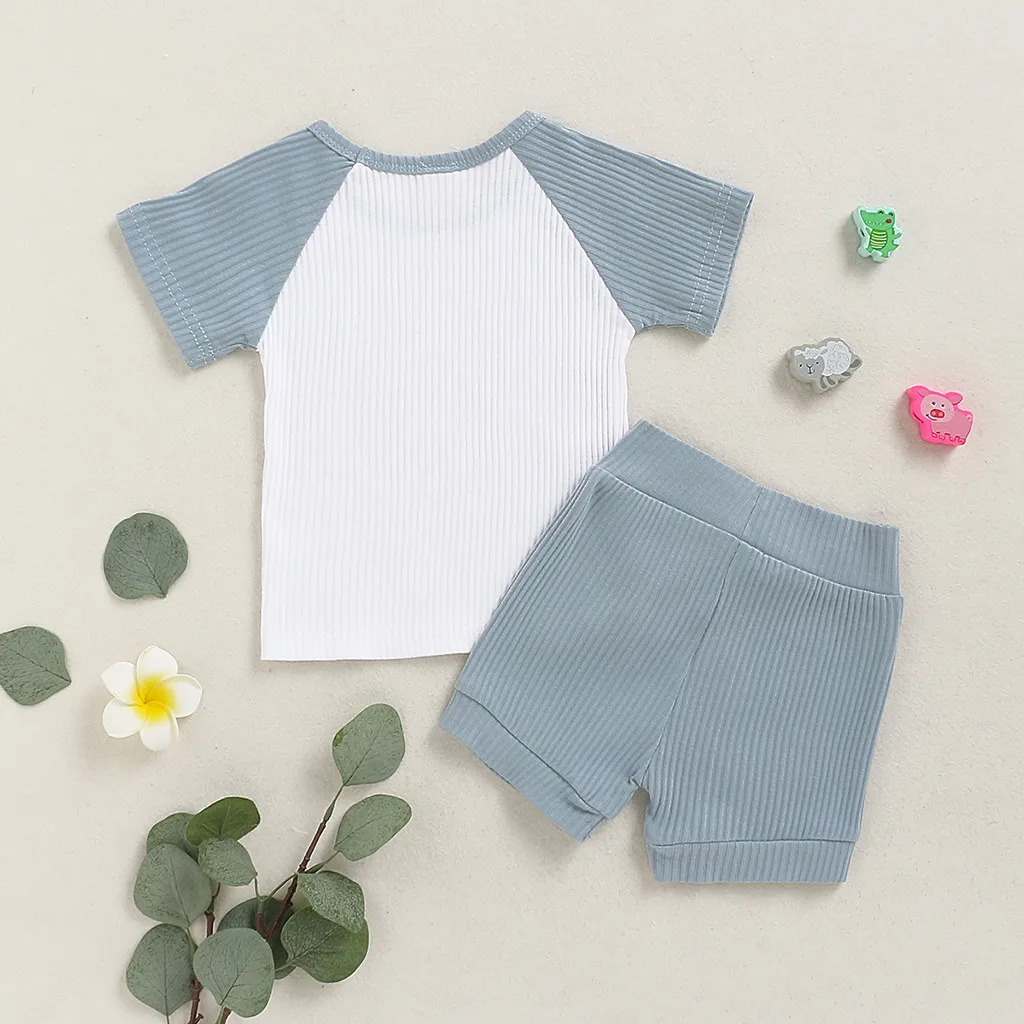 Комплект детской одежды из 2 предметов Однотонная футболка с коротким рукавом