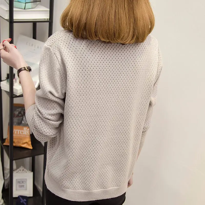 

Women Patchwork V Neck Knitted Sweater Loose High-quality soft coat, high-grade Knitwear Autumn Winter Female Pullover Sweaterss