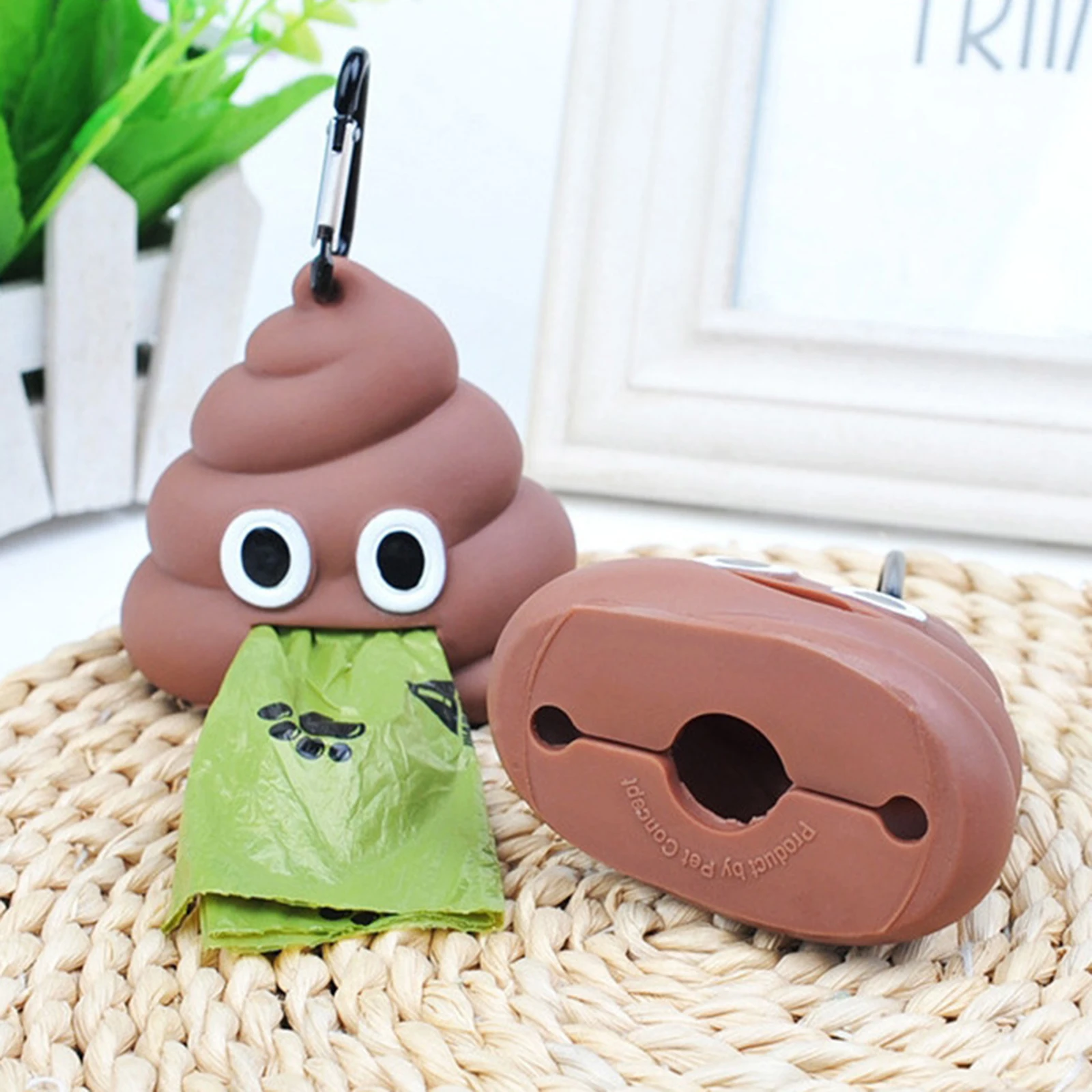 

Silicone Dog Poop Bags Dispenser, Pet Waste Bags Holder Carrying Case With Leash Clip Carabiner for Easy Carrying