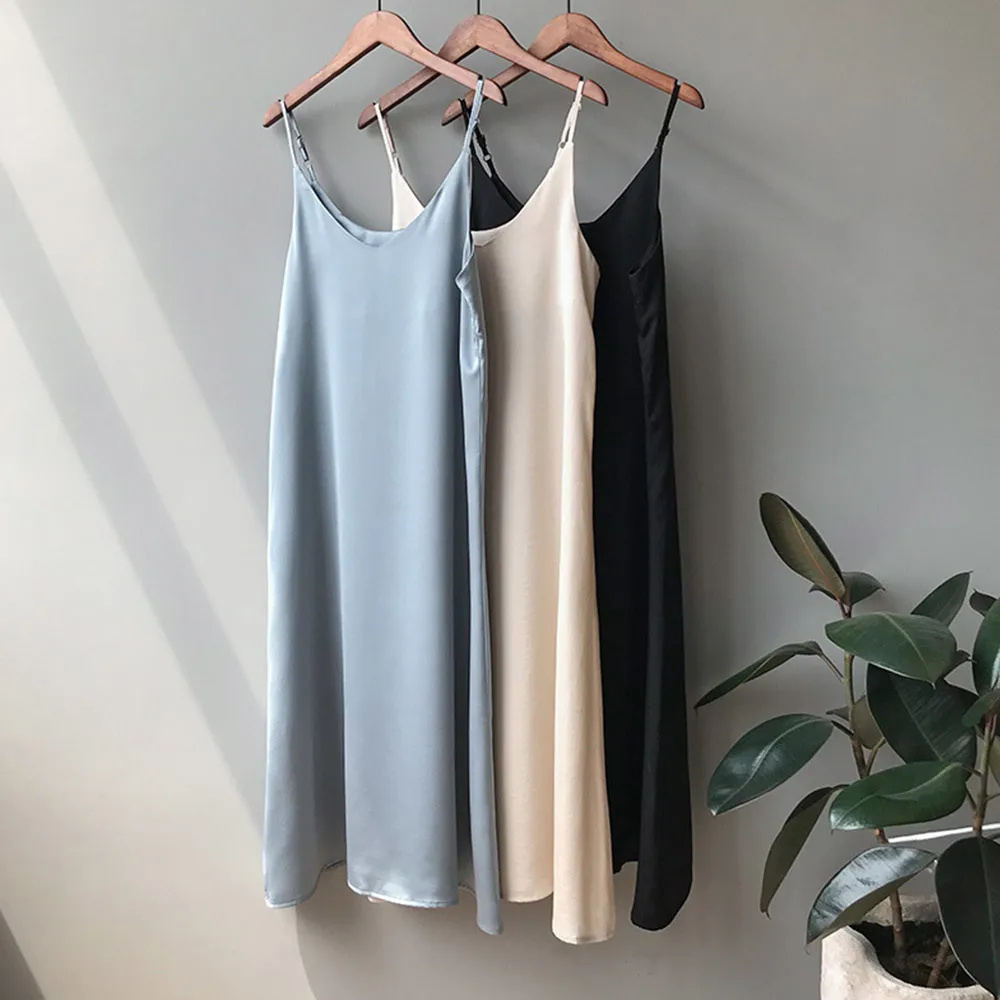 Платье женское атласное на бретельках милое пикантное однотонное вечерние нее